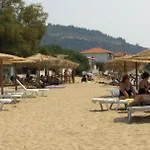 Panos *
